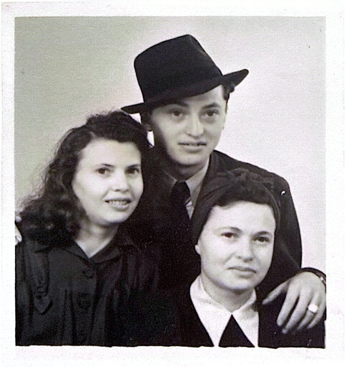 Young Gedalia Stein with two women